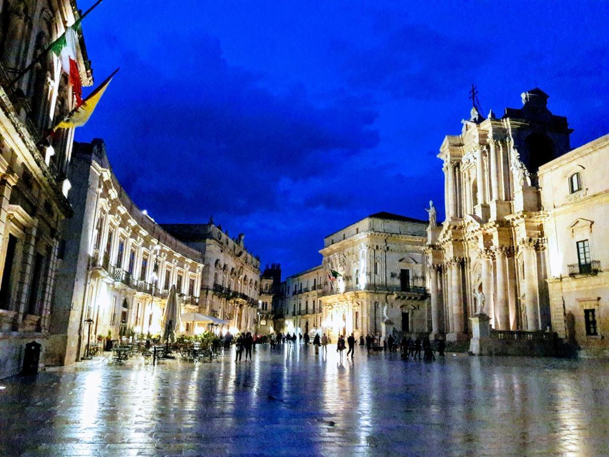 Elegante Appartamento In Palazzo Storico Ortigia Сиракузы Экстерьер фото