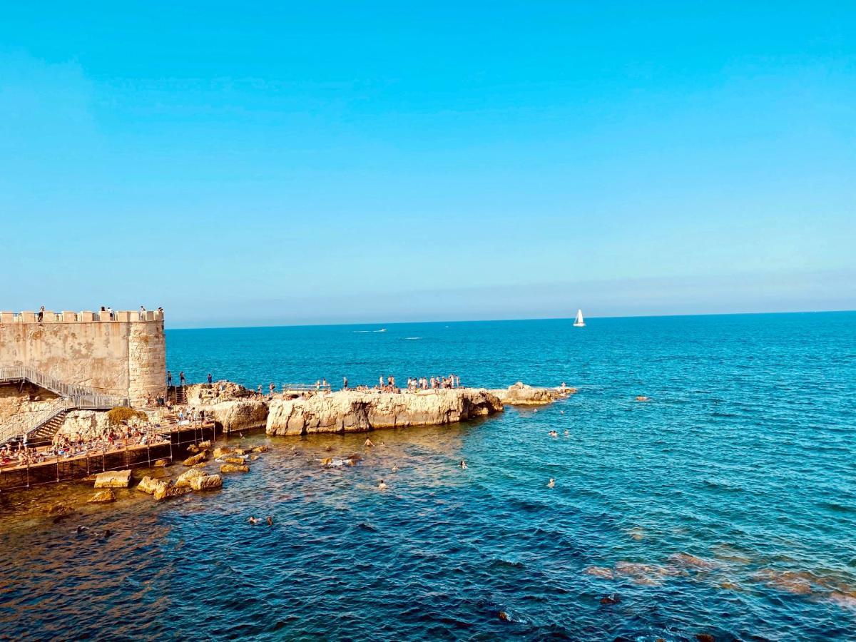 Elegante Appartamento In Palazzo Storico Ortigia Сиракузы Экстерьер фото