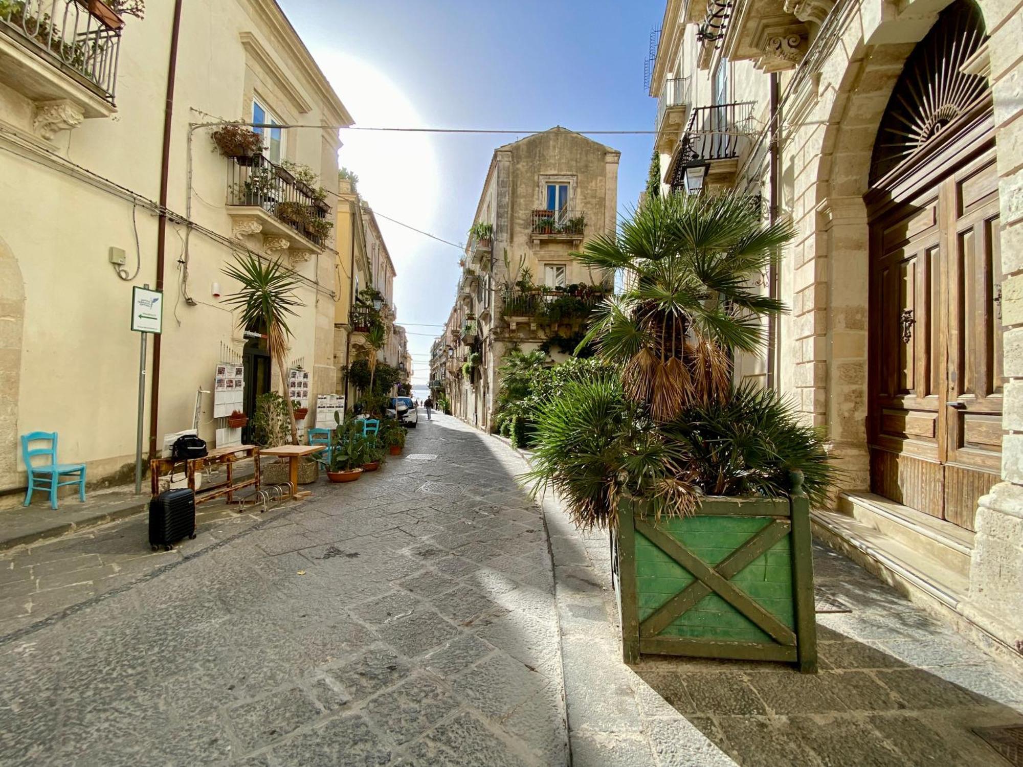 Elegante Appartamento In Palazzo Storico Ortigia Сиракузы Экстерьер фото