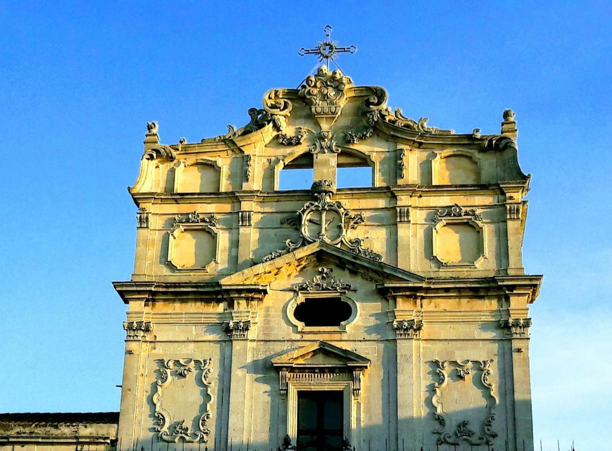 Elegante Appartamento In Palazzo Storico Ortigia Сиракузы Экстерьер фото